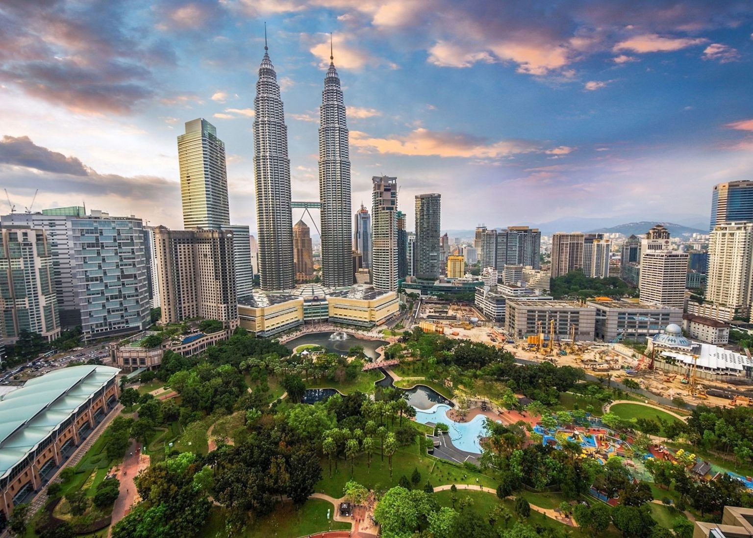 plan a Kuala Lumpur getaway with Traveloka